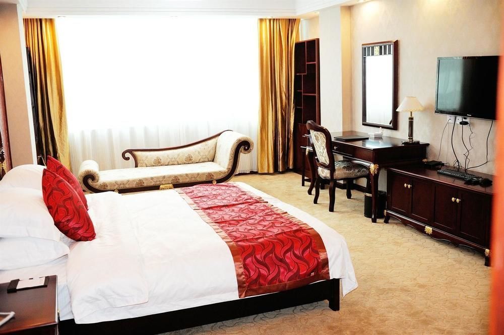 Huatian Grand Hotel 덩펑 외부 사진