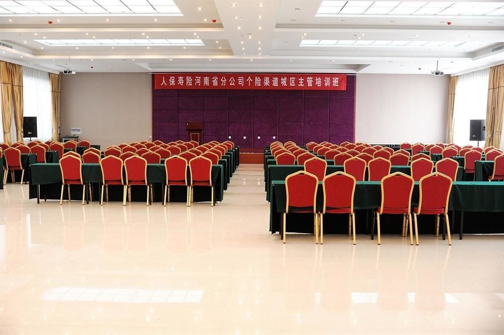 Huatian Grand Hotel 덩펑 외부 사진